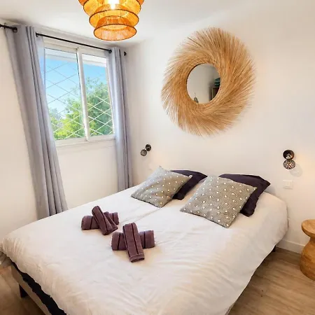 Дом отдыха Les Baux 1 *